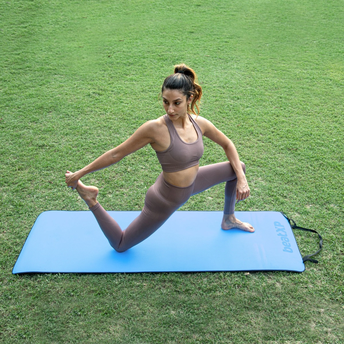 Girl model using beatXP Yoga Mat With Border -Blue